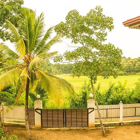The Breeze Pinnawala Pinnawala  Exterior foto